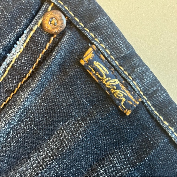 Silver Suki Mid-Rise Dark Blue Flare Bootcut Women's Jeans - Picture 9 of 13